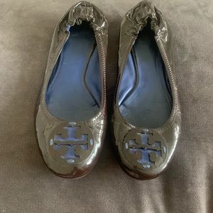 Tory Burch Brown Paten Leather Flats Size 8